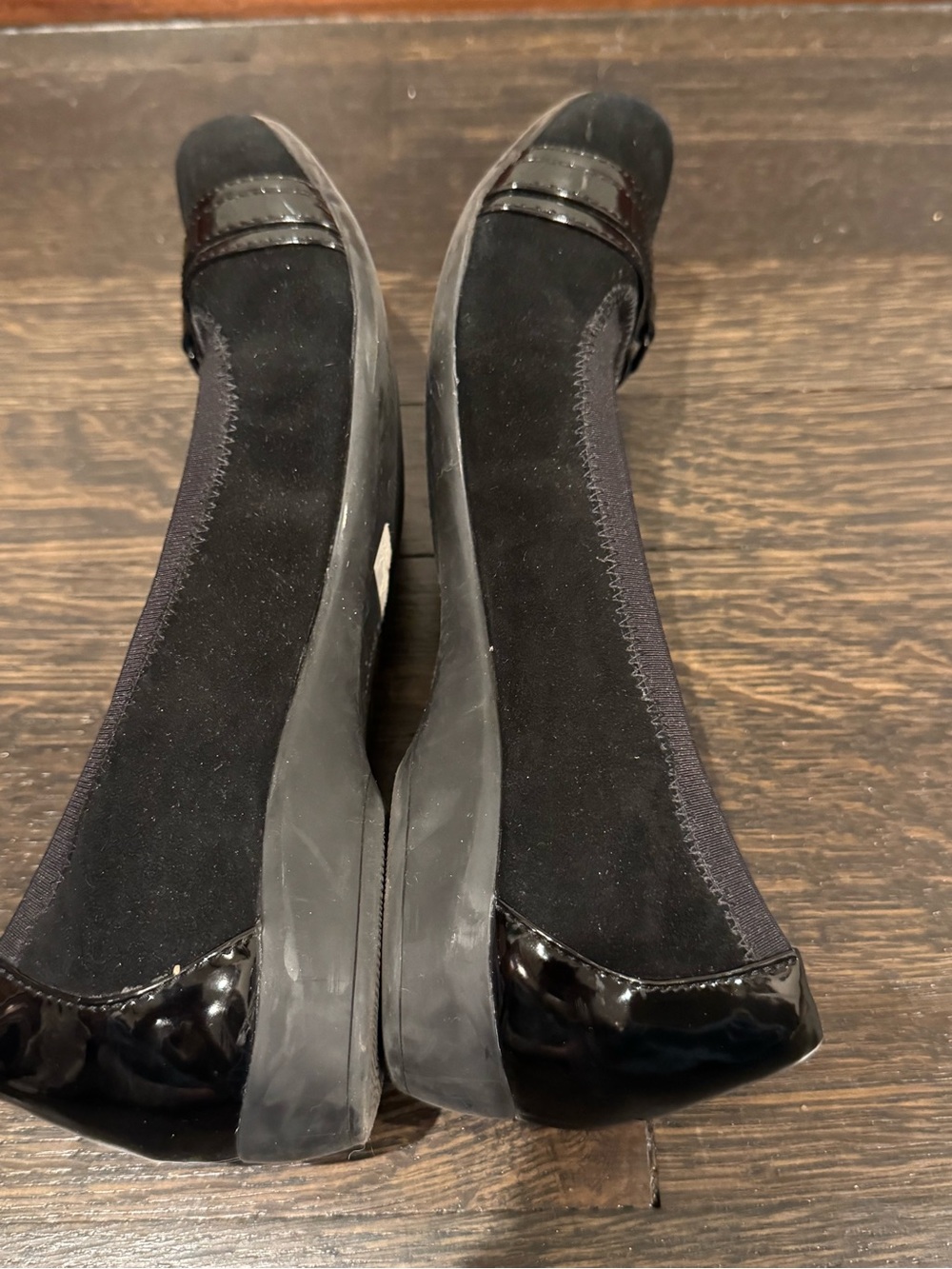 Clarks Collection Kinzie Light Black Suede Patent Buckle Wedge Flats - Size 9.5 - Picture 8 of 11